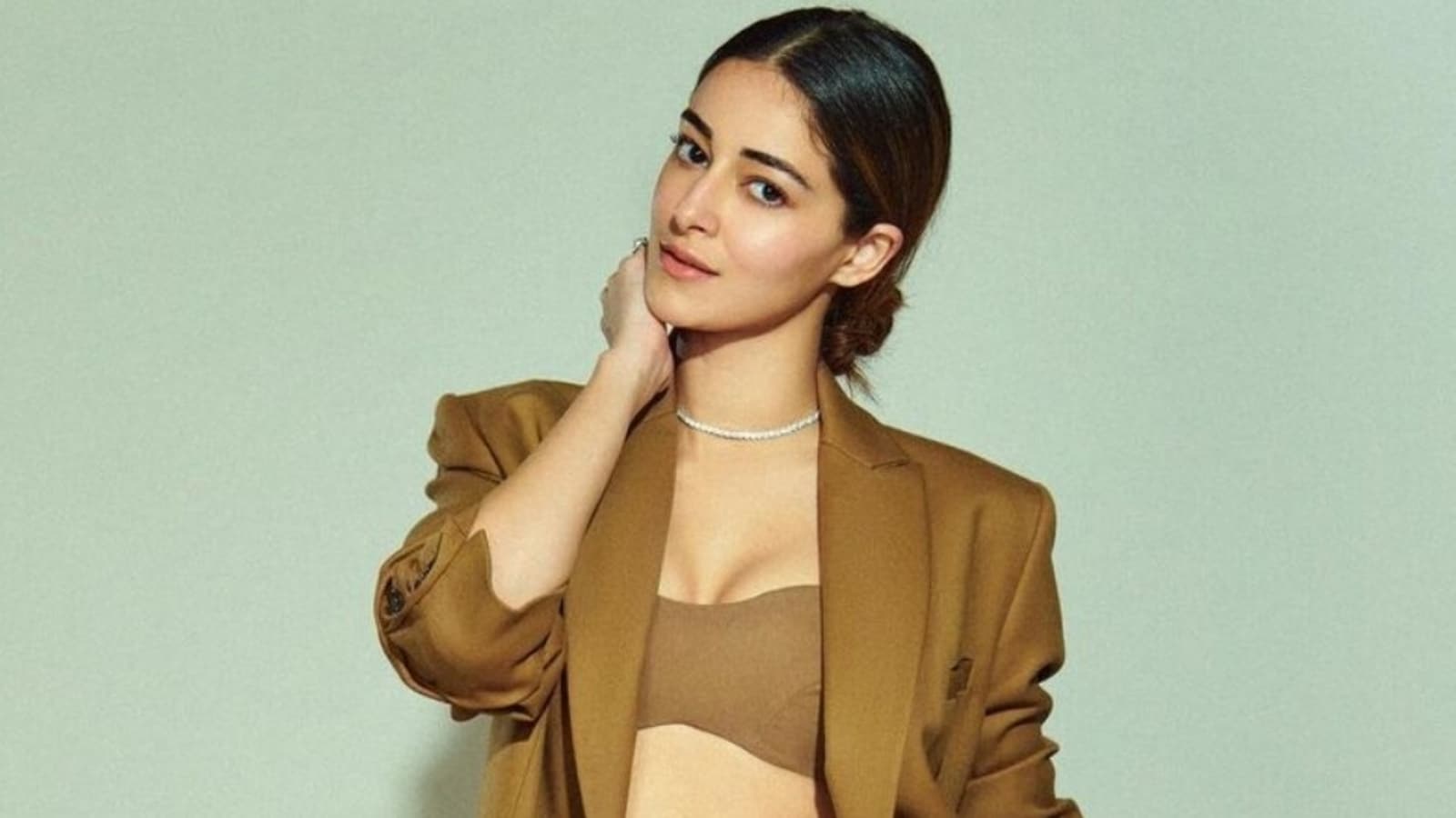 Ananya Panday’s sultry look in ₹1 lakh brown bralette and suit is as good as ‘alpenlibe’: All pics inside