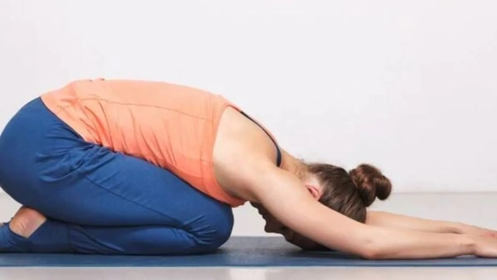 5 morning yoga poses to boost your energy better than coffee!
