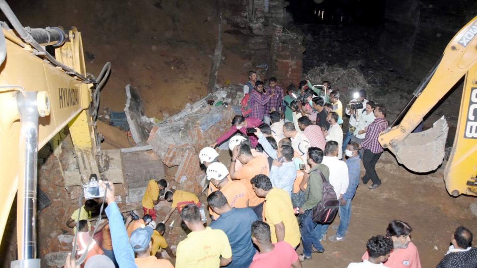 2 killed, 1 injured as under-construction bridge collapses in Cuttack city