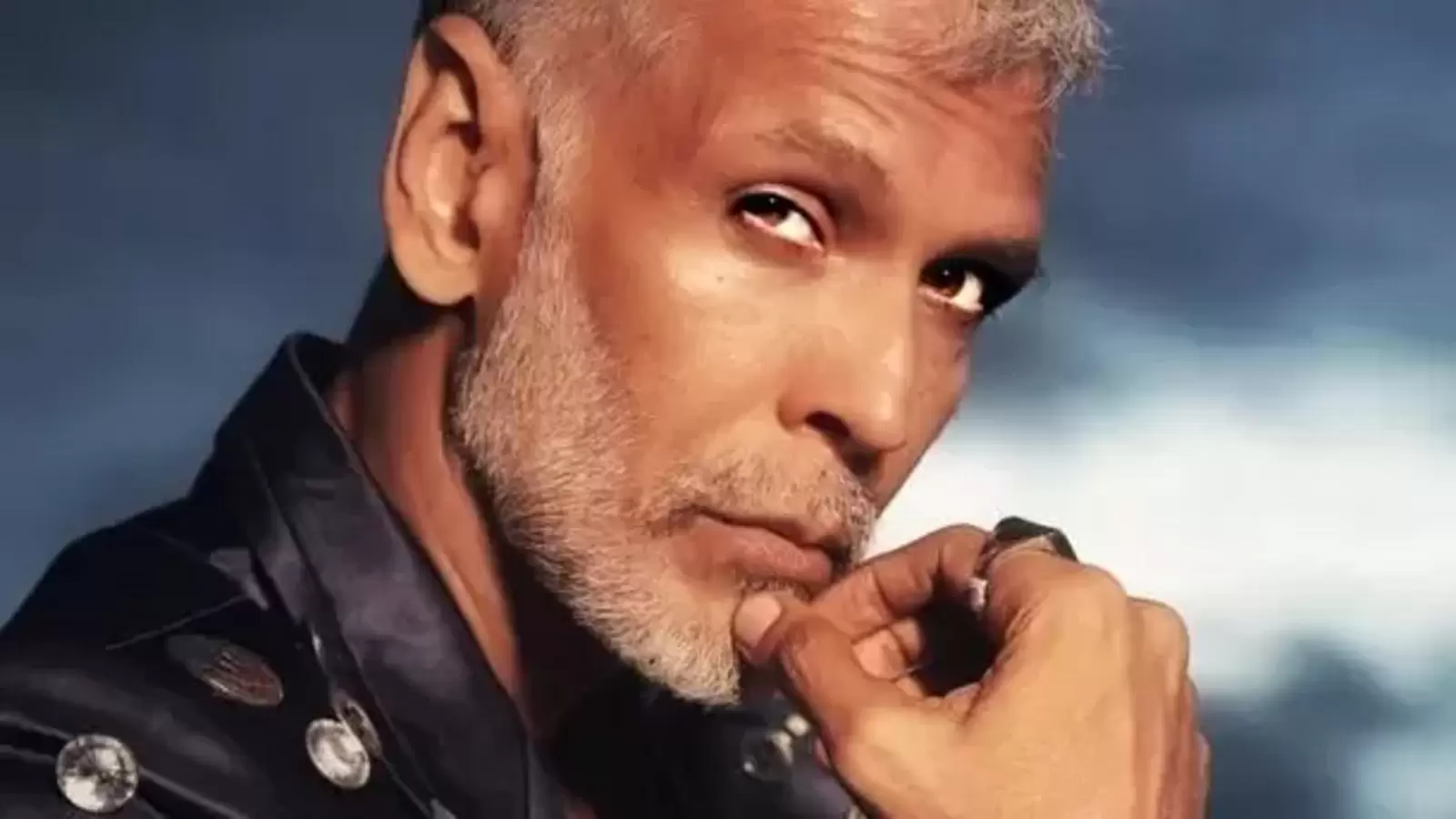 Milind Soman pulling up on a tree in Goa is most refreshing fitness video today