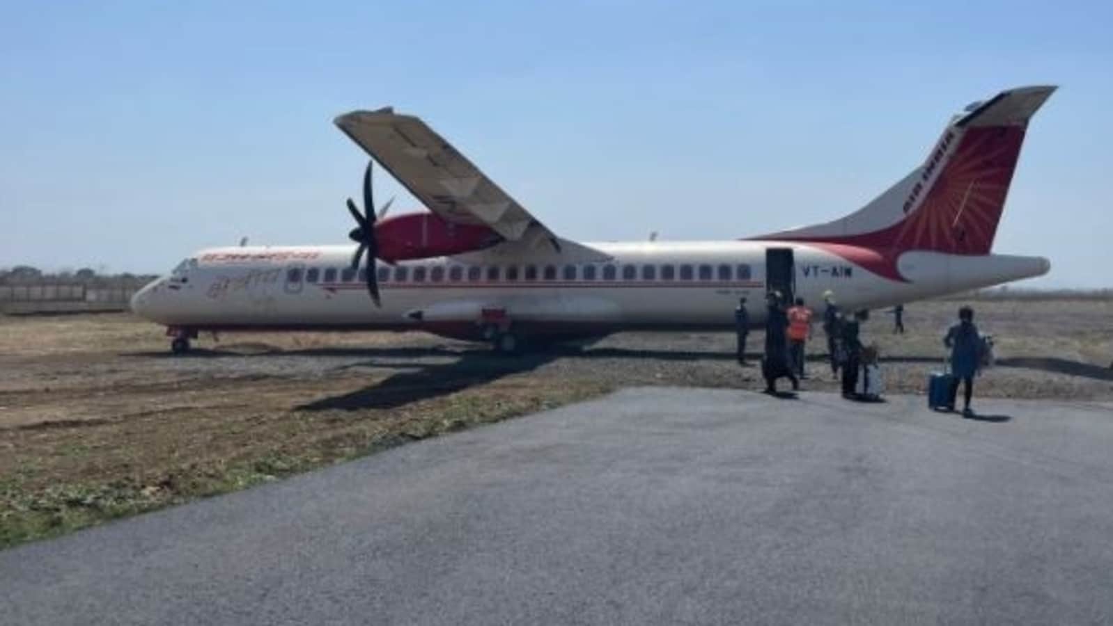 Alliance Air flight with 55 passengers goes off runaway at Jabalpur