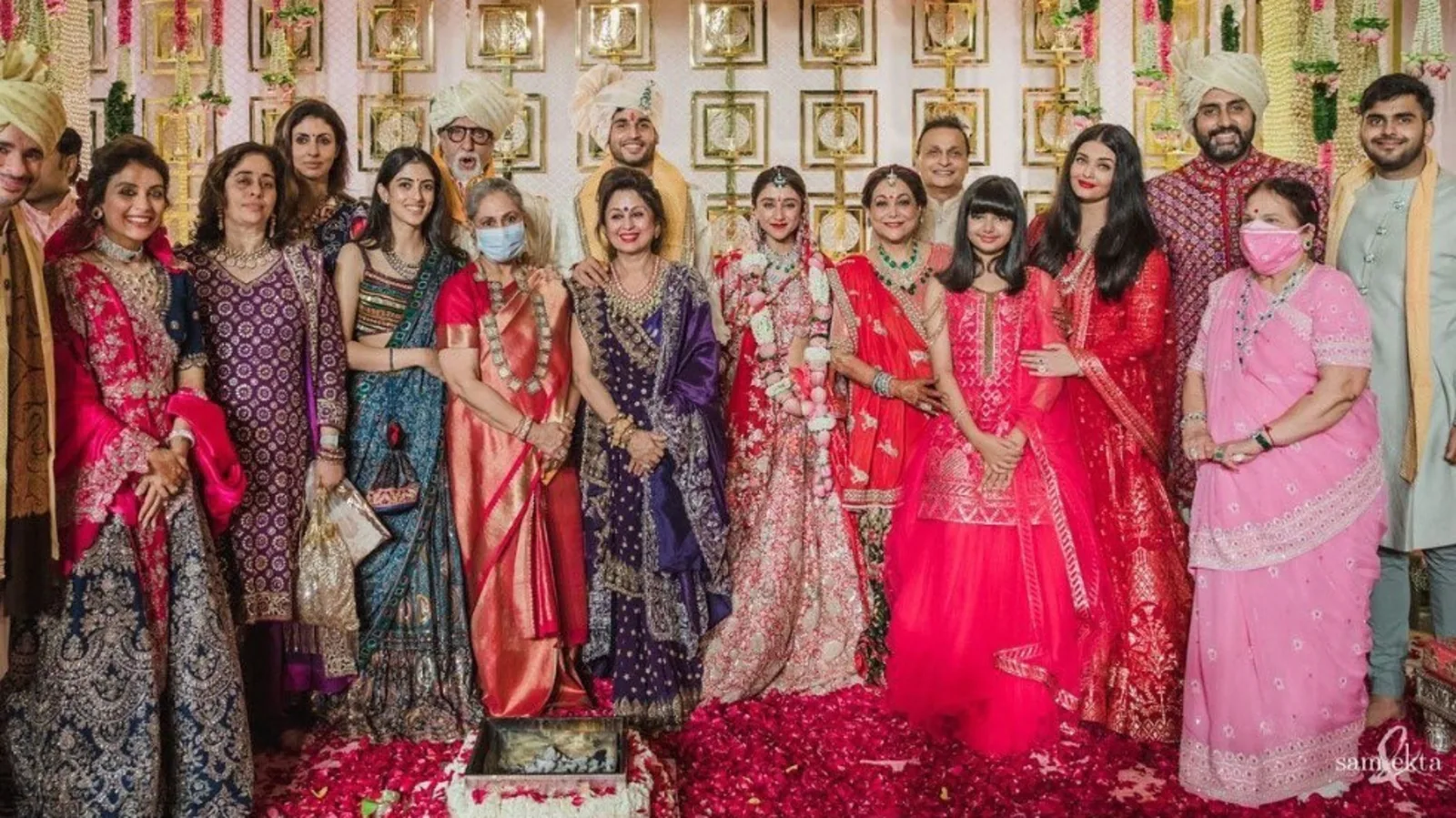 Amitabh Bachchan, Abhishek, Aishwarya Rai pose for Ambani-Bachchans group pic shared by Tina Ambani. See her post