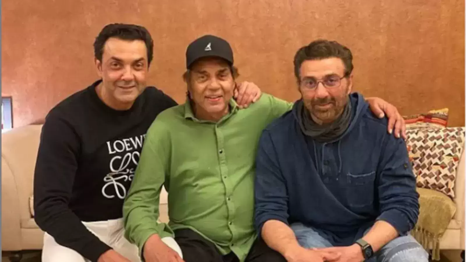 Bobby Deol opens up about his family being very simple: ‘Log fayda utha lete hain’