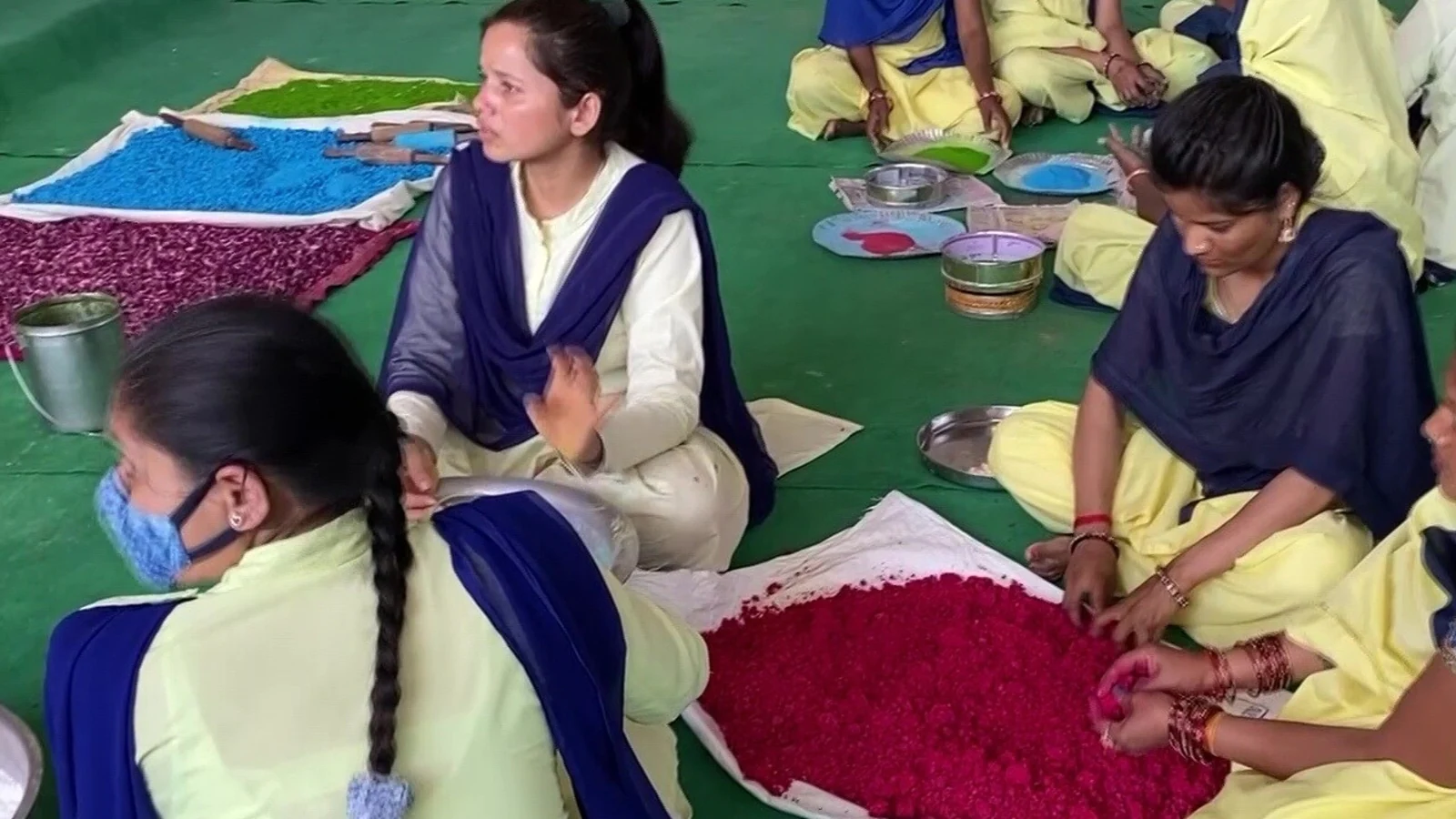 Organic Holi: Indore Jail’s women inmates make colours from fruits, vegetables and flowers