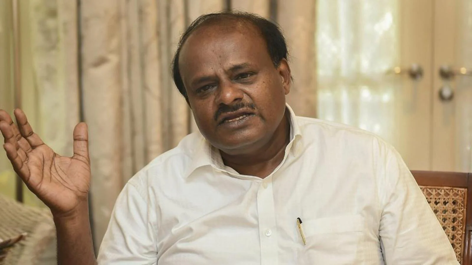 HDK targets BJP over communal clashes in the state