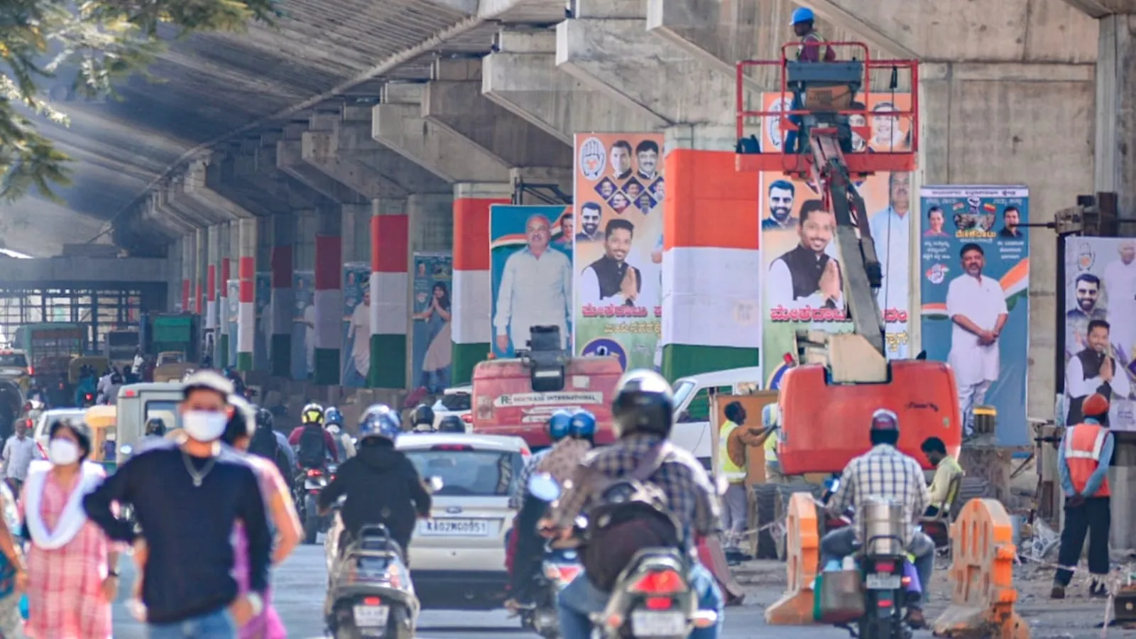 Is rule applicable only to Congress? Shivakumar slams BBMP over flex banners
