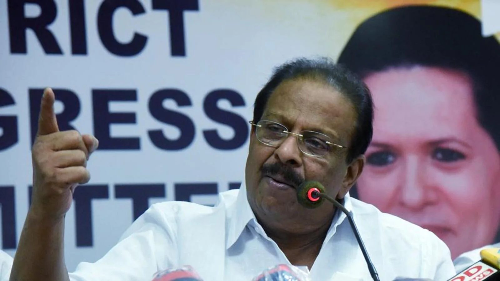 Kerala CPI(M) leader’s speech against Cong state chief triggers row