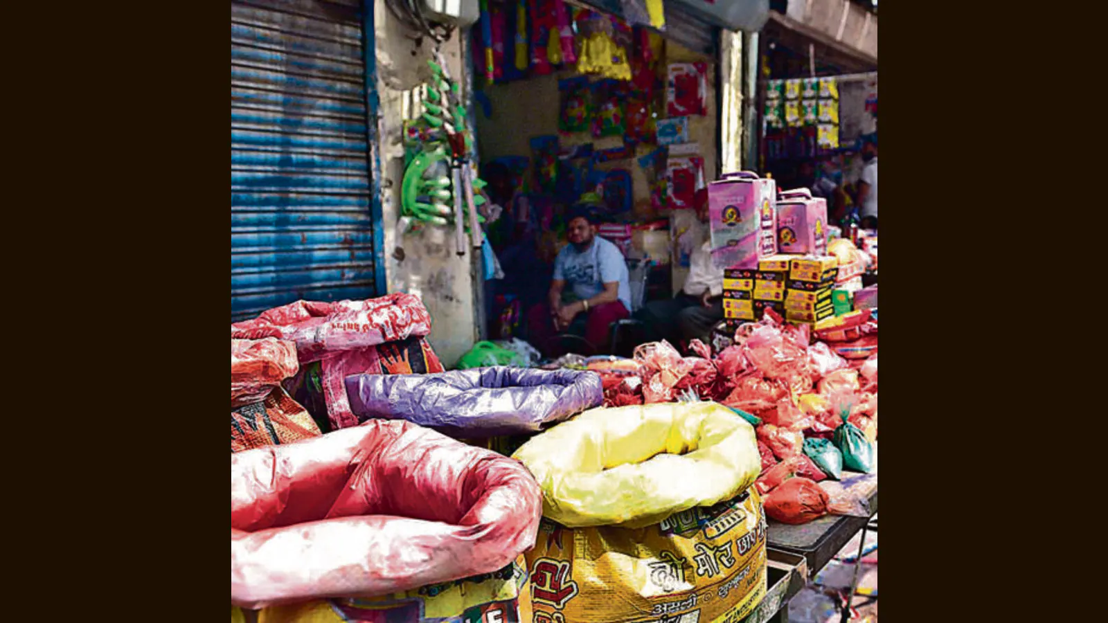 More Indians are opting for natural colours this Holi, sellers say