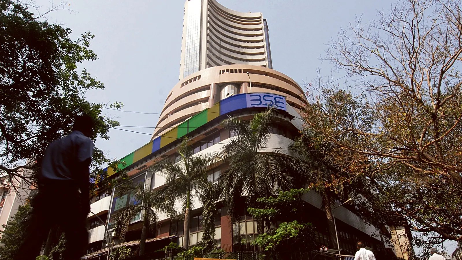 Opening bell: Sensex rises by over 203 points to 56,689, Nifty trades at 16,918