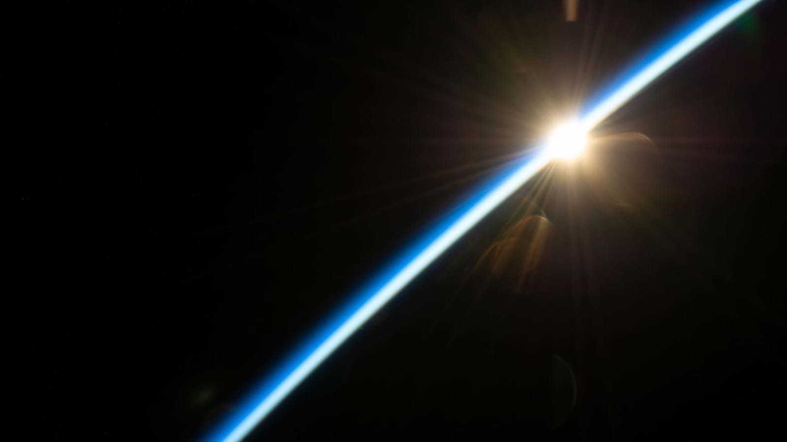 Pics showing an orbital sunrise captured from the ISS wow people