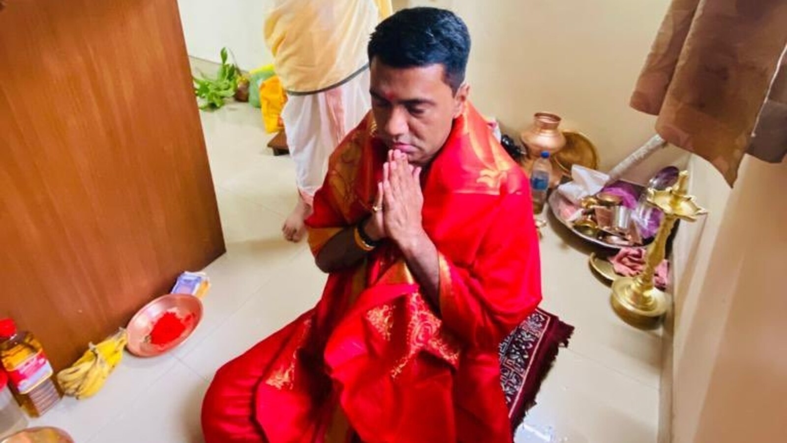 Pramod Sawant, ahead of oath, tweets, ‘Offered prayers to almighty’; shares pics