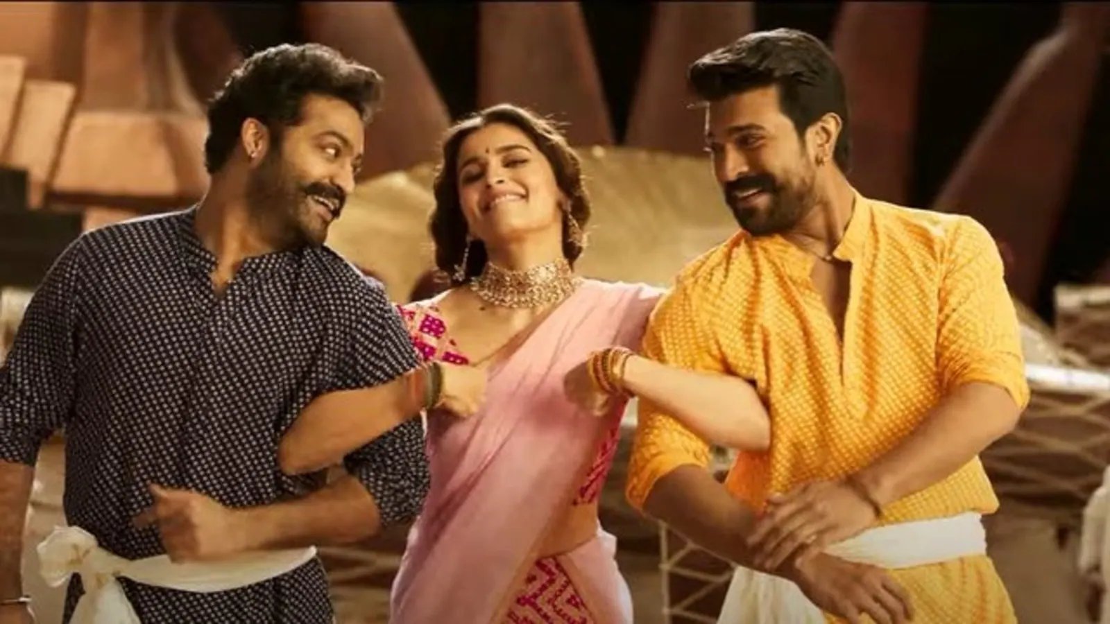 RRR release live updates: Tickets sell for ₹2100, Twitter records first reactions for Jr NTR, Ram Charan’s movie
