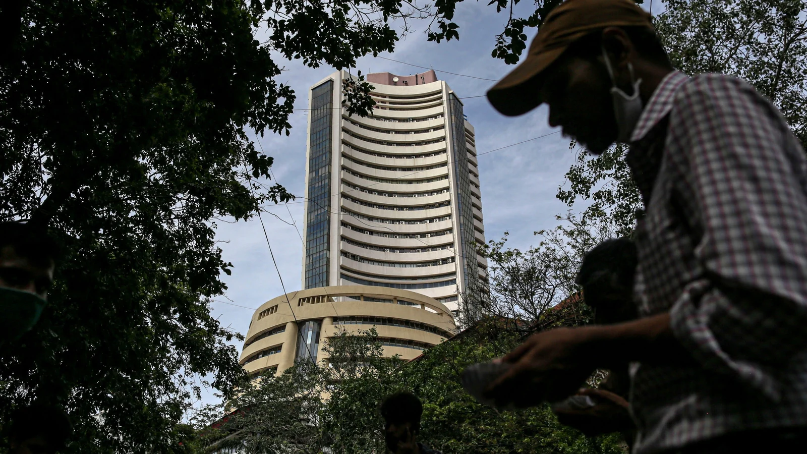 Sensex drops by over 40 points to start day at 57,321, Nifty trades at 17,145