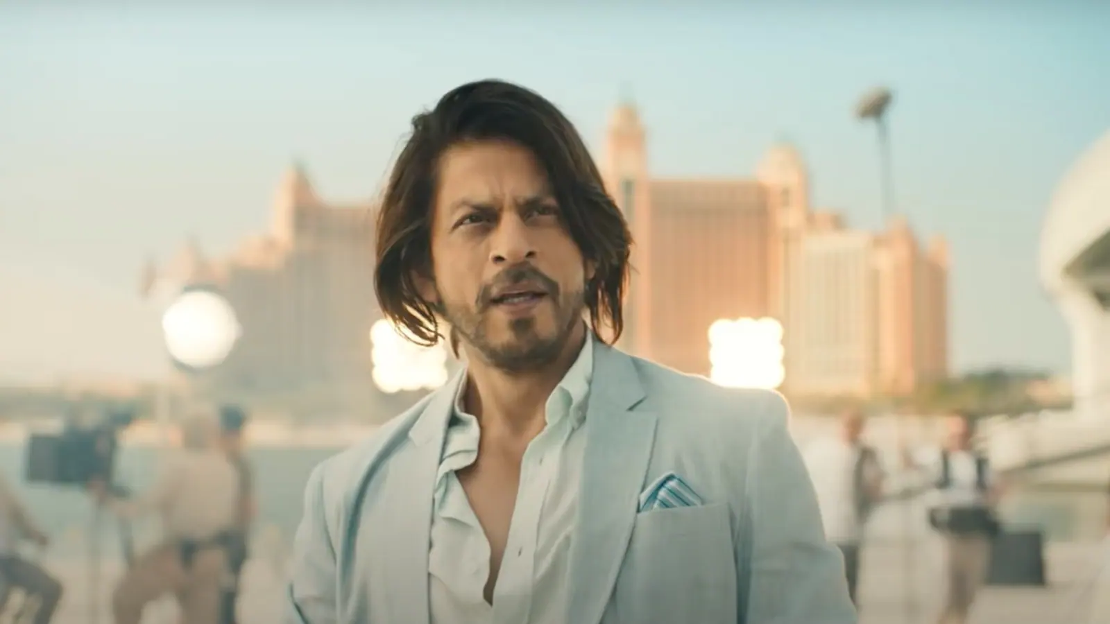 Shah Rukh Khan gives tour of Dubai in new video, gets inspired after Suhana tells him ‘Dad, don’t be boring’. Watch