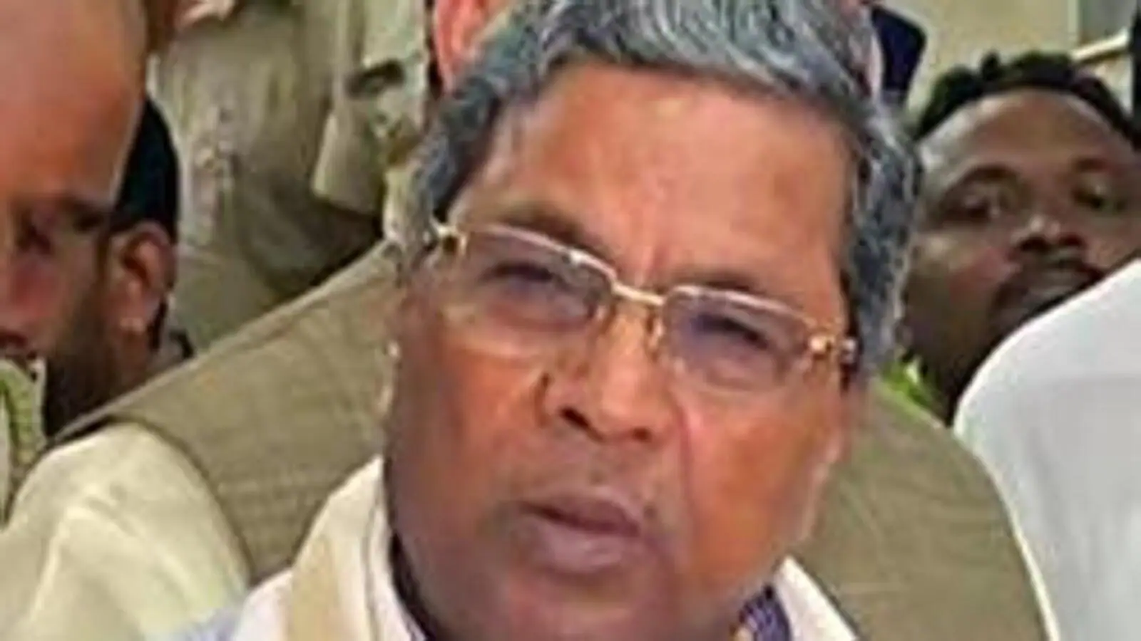 Siddaramaiah urges PM to give clearance for Mekedatu project