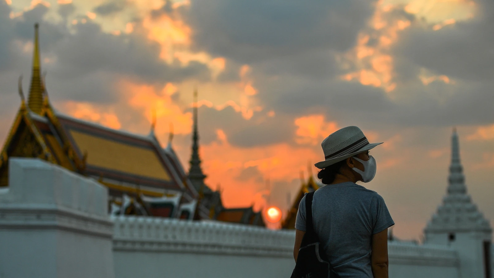 Thailand to relax entry rules for tourists to support economic recovery as war hits arrivals