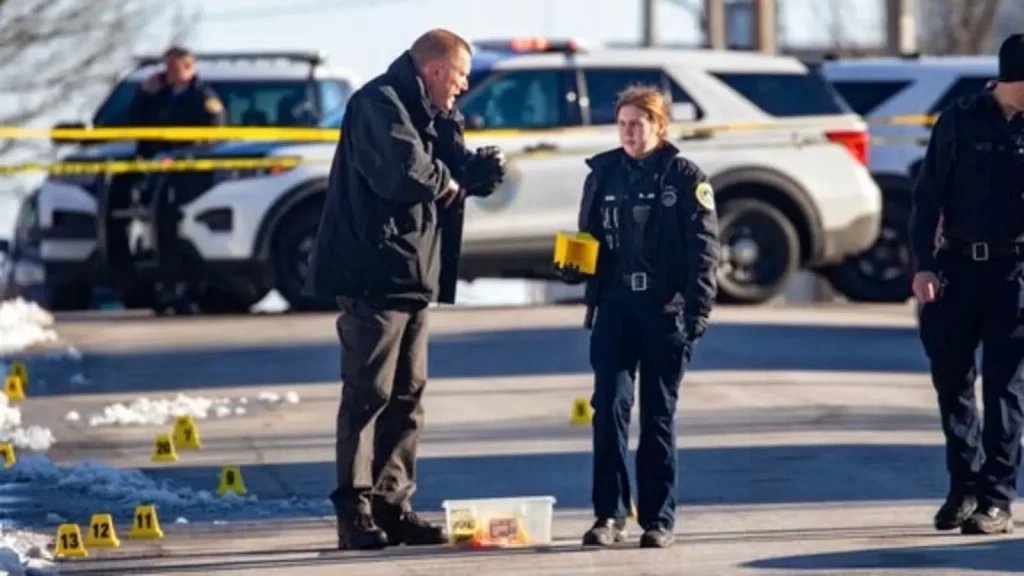 US: 1 dead, 2 wounded in shooting outside high school in Iowa