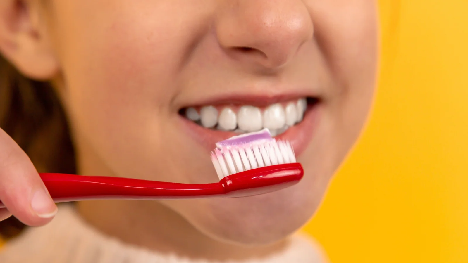 Doctor shares 5 ways to maintain oral health for a healthy heart