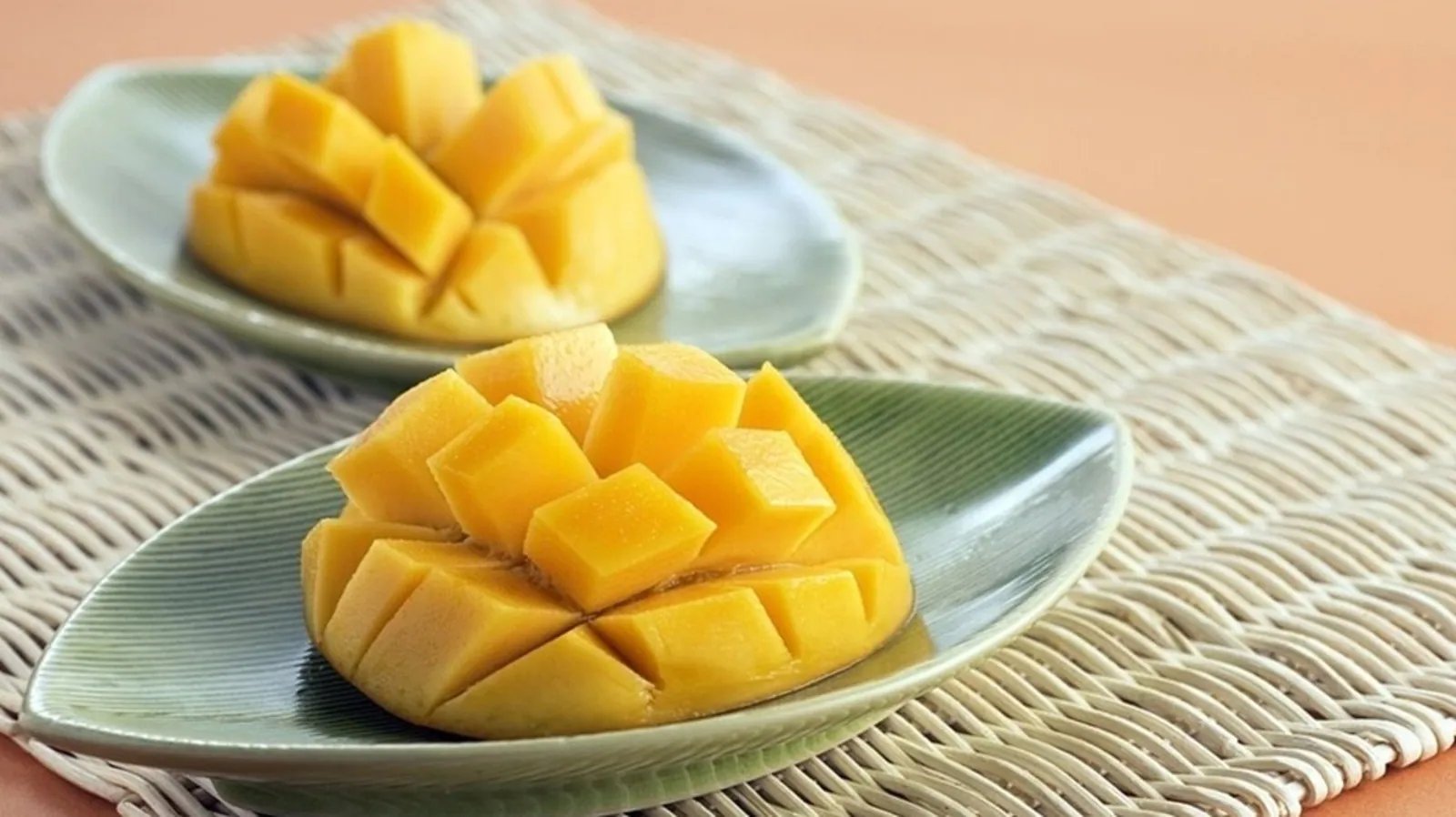 Mango season is here. Nutritionist reveals the right time and way to eat the fruit