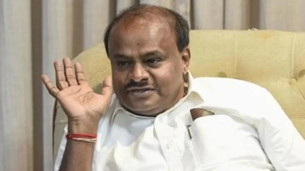 ‘People will teach you a lesson’: Ex-K'taka CM Kumaraswamy on Amit Shah's backing for Hindi
