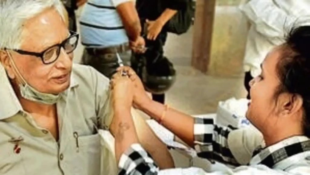 Covishield, Covaxin costs cut to ₹225 per dose for private hospitals