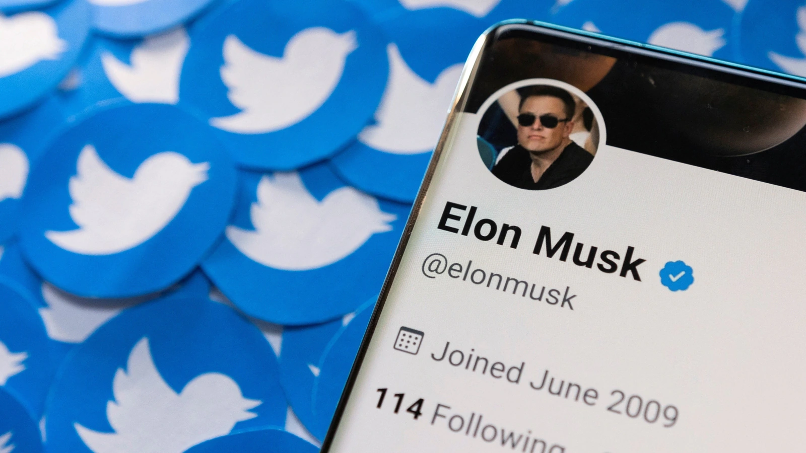 Elon Musk on ‘left, right and center’ amid debate over his Twitter takeover