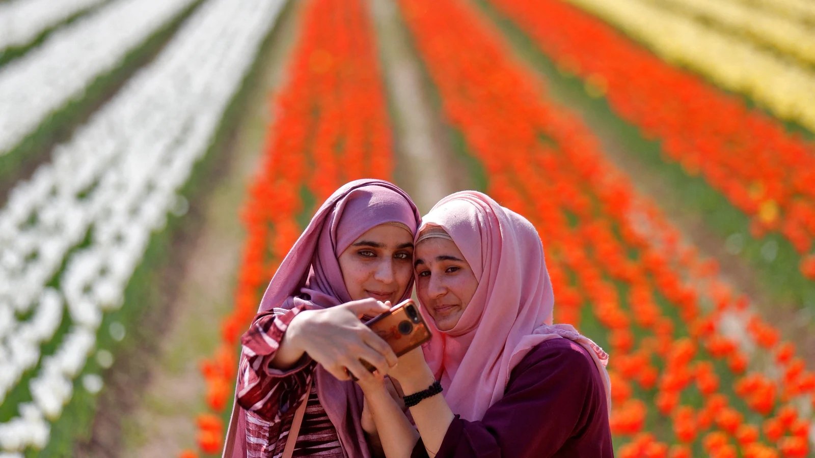 Kashmir’s tourist arrivals set to touch a ten-year high as travel curbs ease