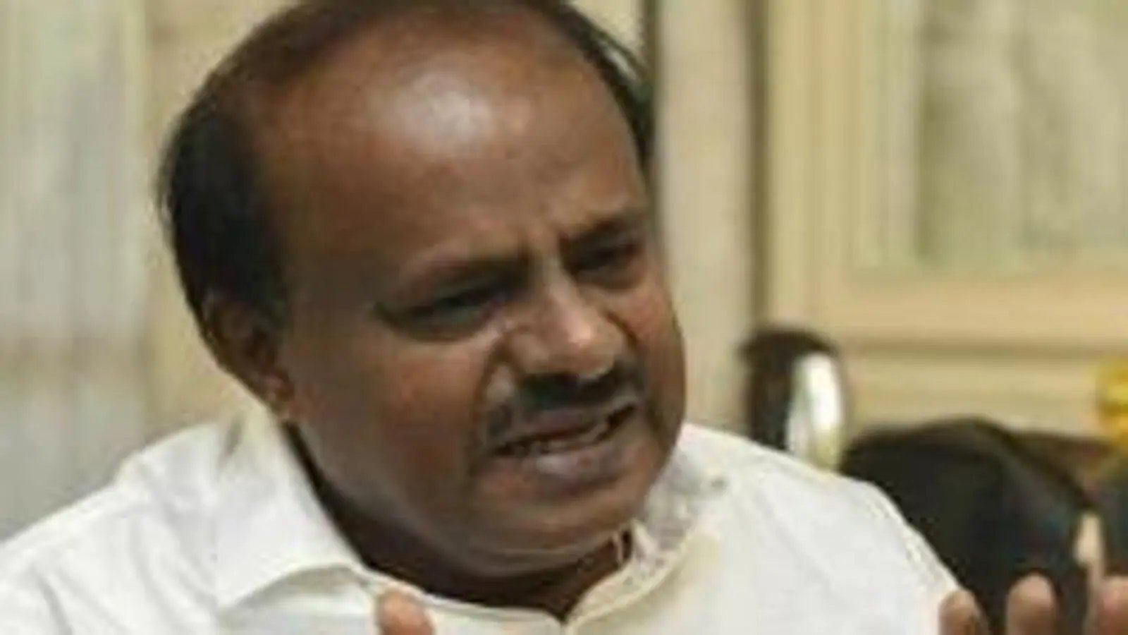 Kumaraswamy urges CM Bommai to call meeting of religious leaders