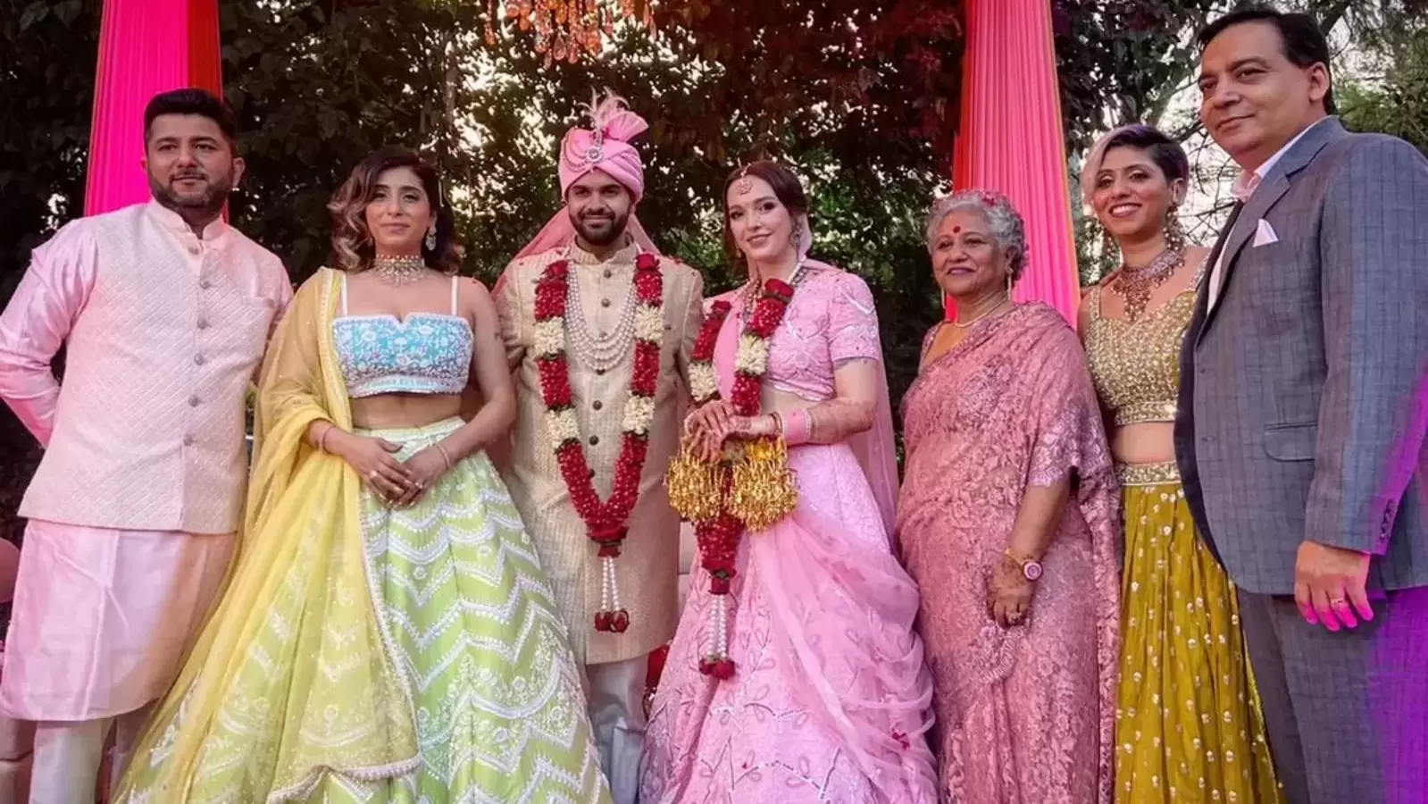 Neha Bhasin’s brother marries Ukrainian girlfriend who fled the country during war with Russia; fans call her ‘brave’