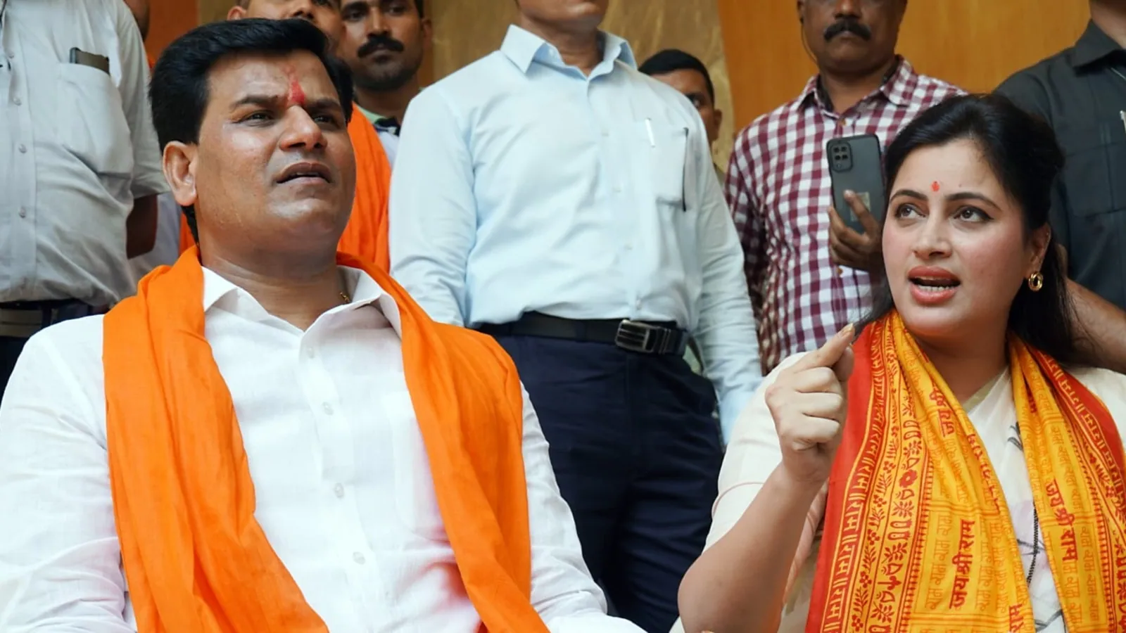 On Hanuman Chalisa row, Shiv Sena attacks BJP: ‘Hindutva culture, not chaos’
