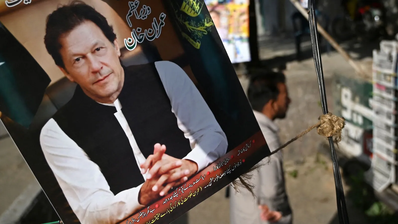 Pakistan: SC adjourns hearing on no-trust motion, Prez wants snap poll dates