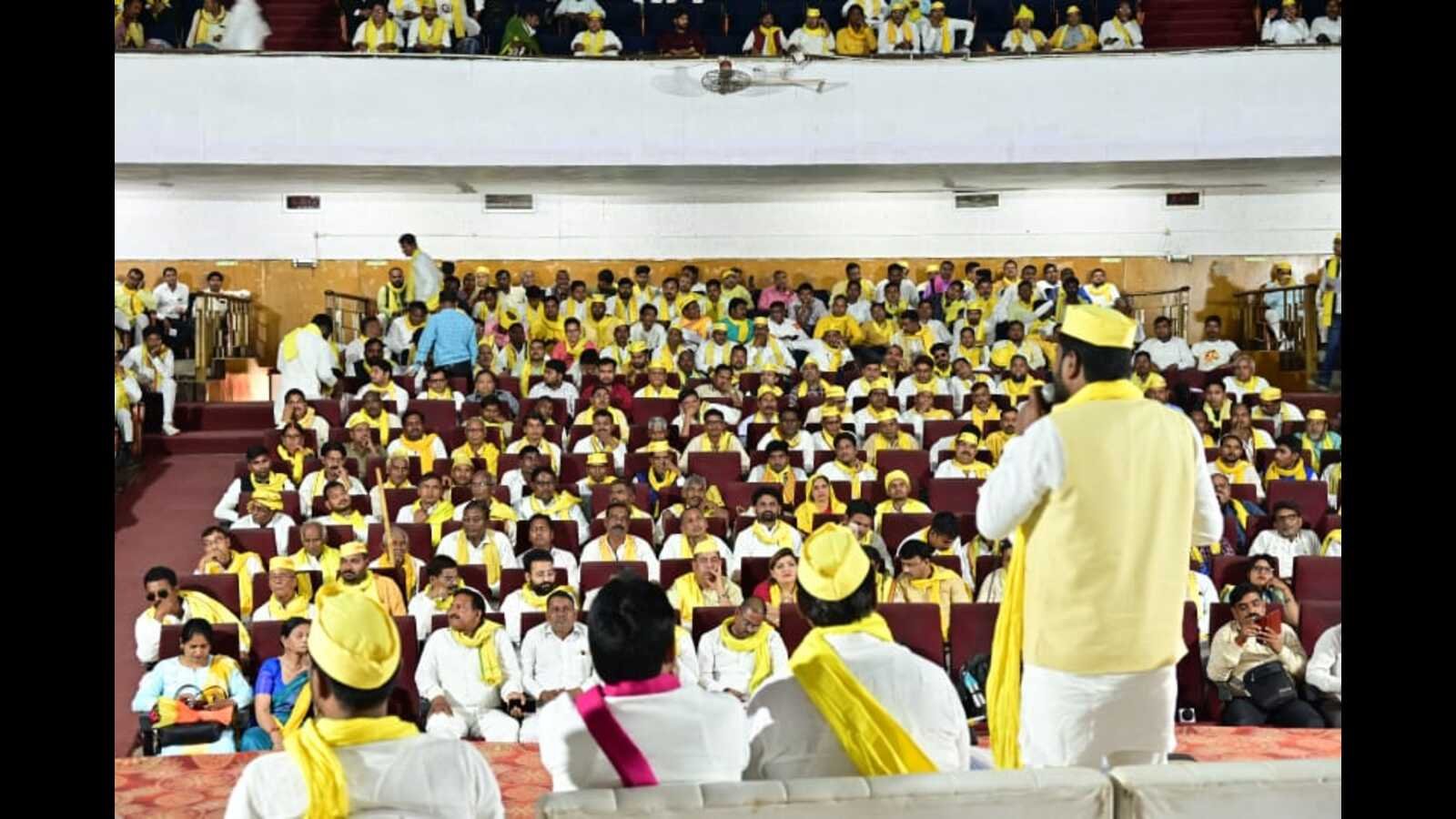 Shivpal very much with SP alliance, claims Rajbhar