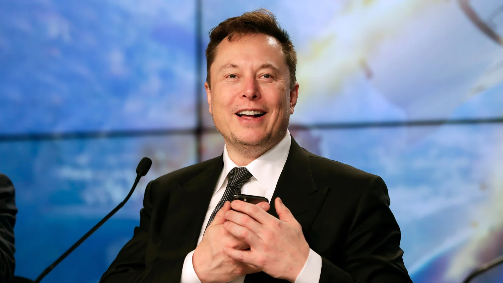 Twitter staff ‘super stressed’ over Elon Musk board chaos on day off