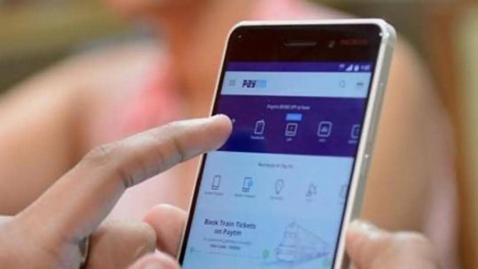 UPI server down, social media flooded with complaints as users fail to make payments