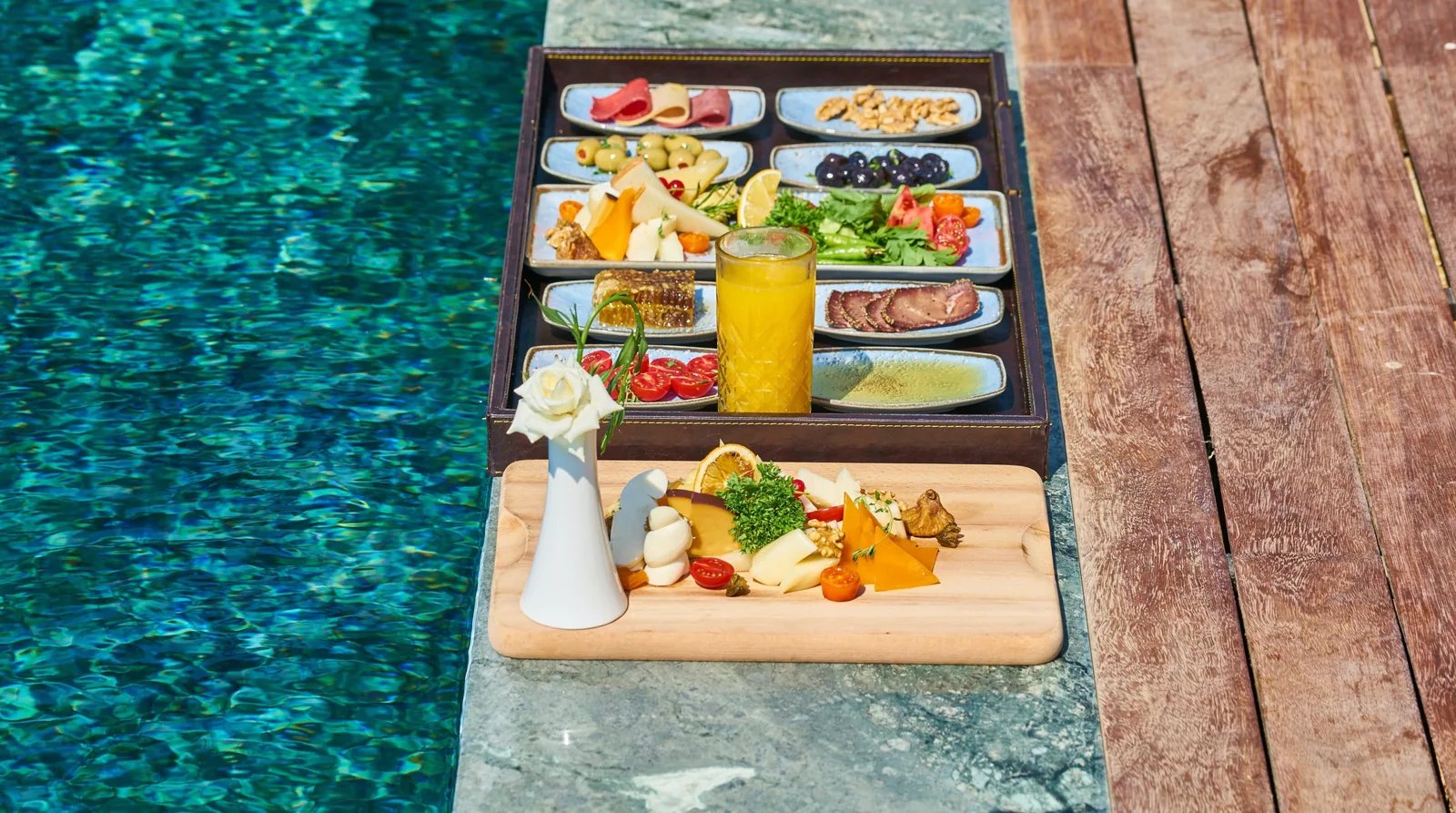 Check out these summer diet cooling foods to fight heatwaves during this season