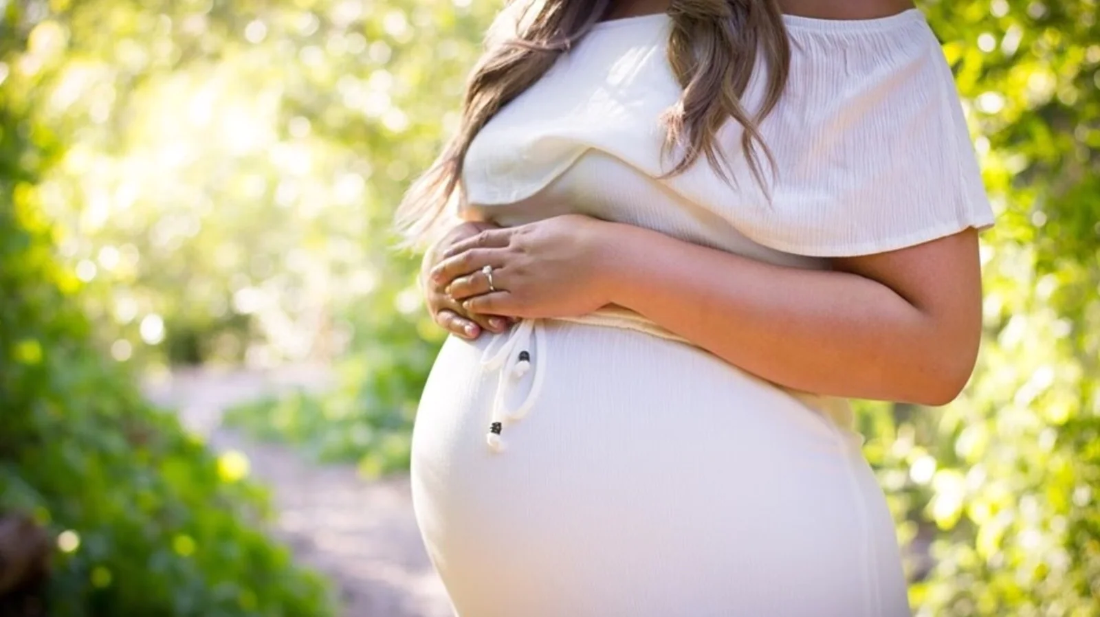 Irritable Bowel Syndrome during pregnancy could lead to these complications; expert tips to follow
