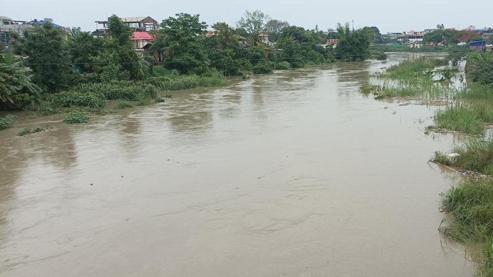 1 dead, 1 missing as goods truck plunges into gorge in Manipur