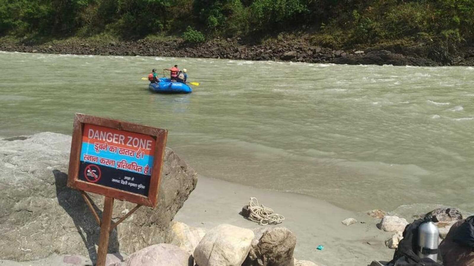 3 tourists including two siblings from Delhi drown in Ganga at Rishikesh