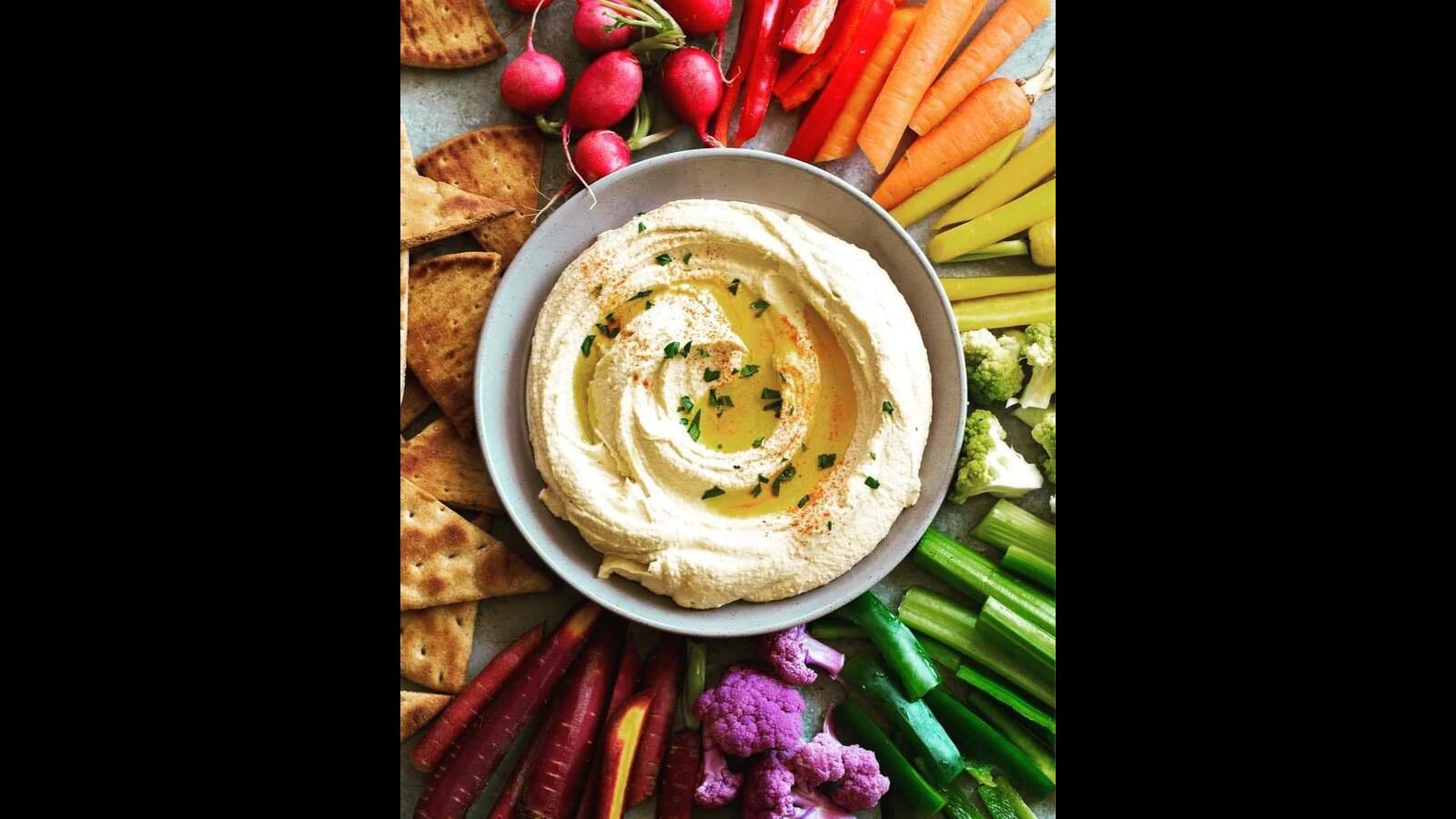 Hummus is a healthy, nutritious food that is creamy and versatile