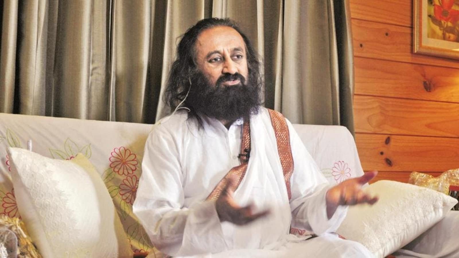 India needs stronger opposition, says Sri Sri Ravi Shankar