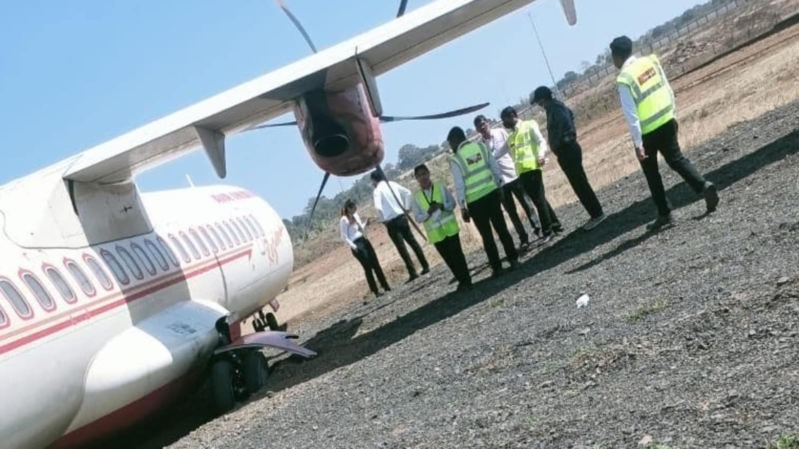 Jabalpur runway excursion: DGCA suspends licences of two pilots for a year
