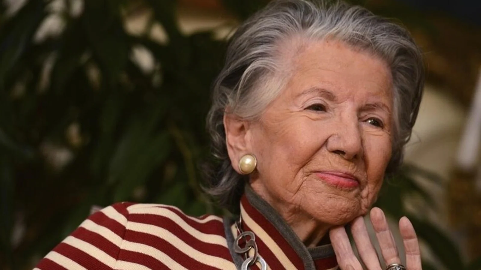 Czech arts collector, patron Meda Mladkova dies at 102