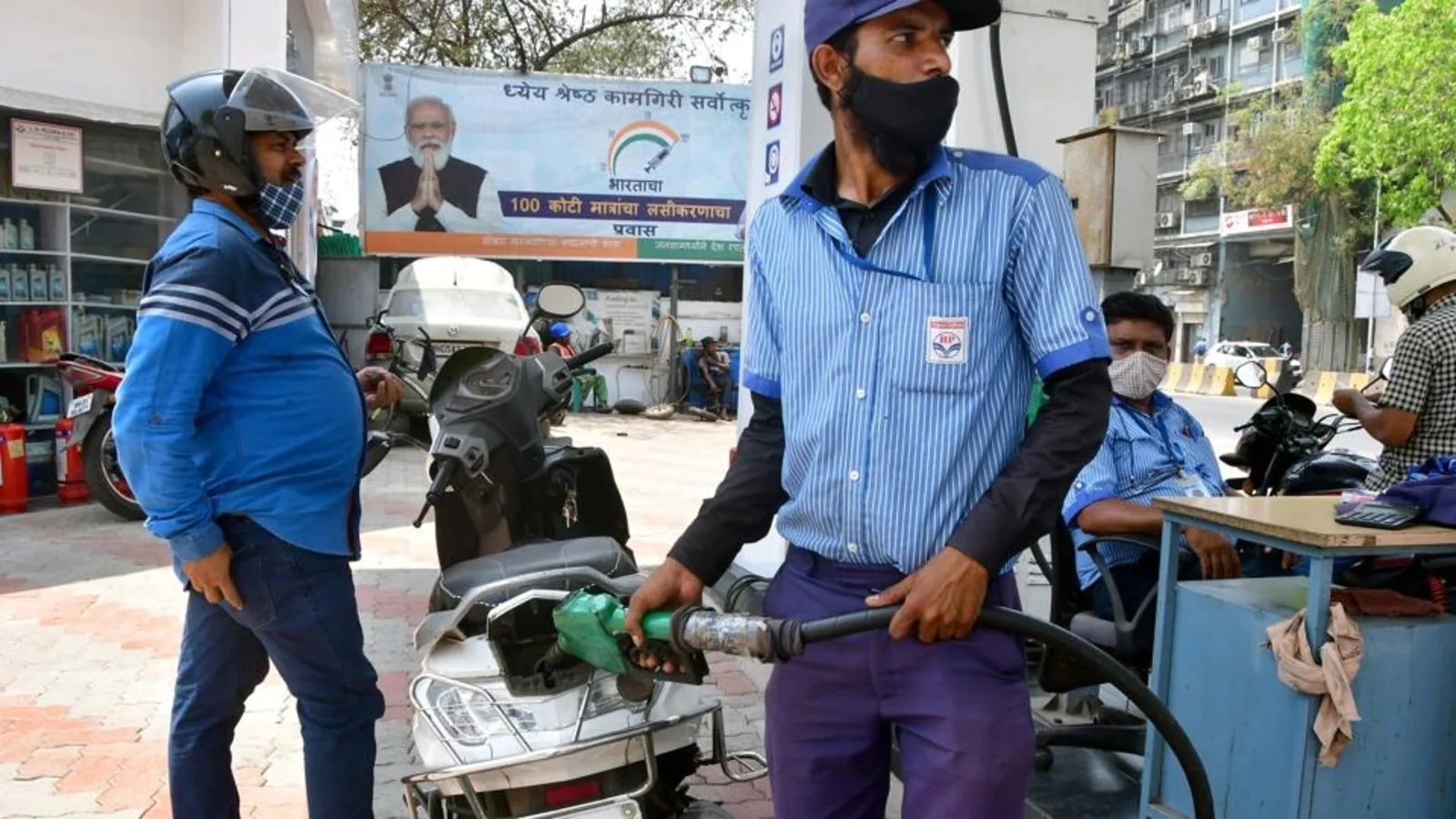 Petrol dealers’ body seeks redress for losses from Centre’s excise duty move