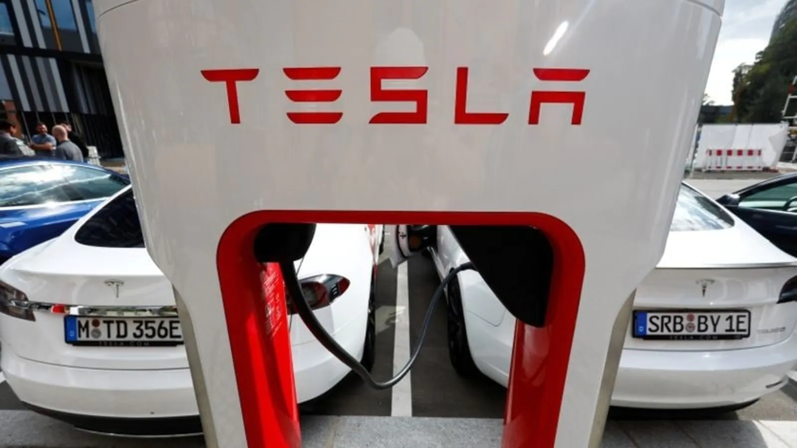 Tesla puts India entry plan on hold after deadlock on tariffs: Report