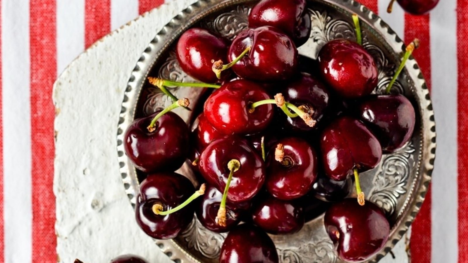 Eat cherries to calm your mind and have a good night’s sleep; know all benefits