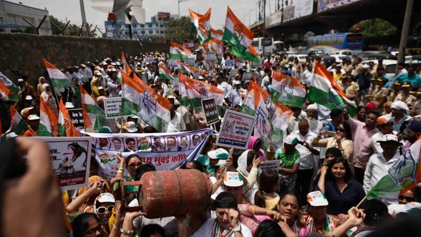 Congress protest: Delhi traffic police issues advisory for routes to be avoided