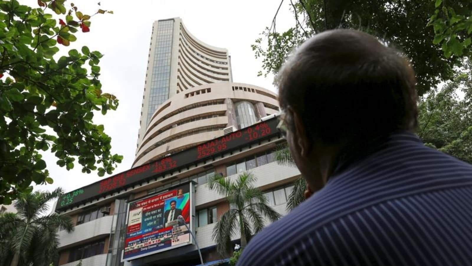Markets in red as Sensex falls over 400 points to trade at 51,118; Nifty down by over 100 points