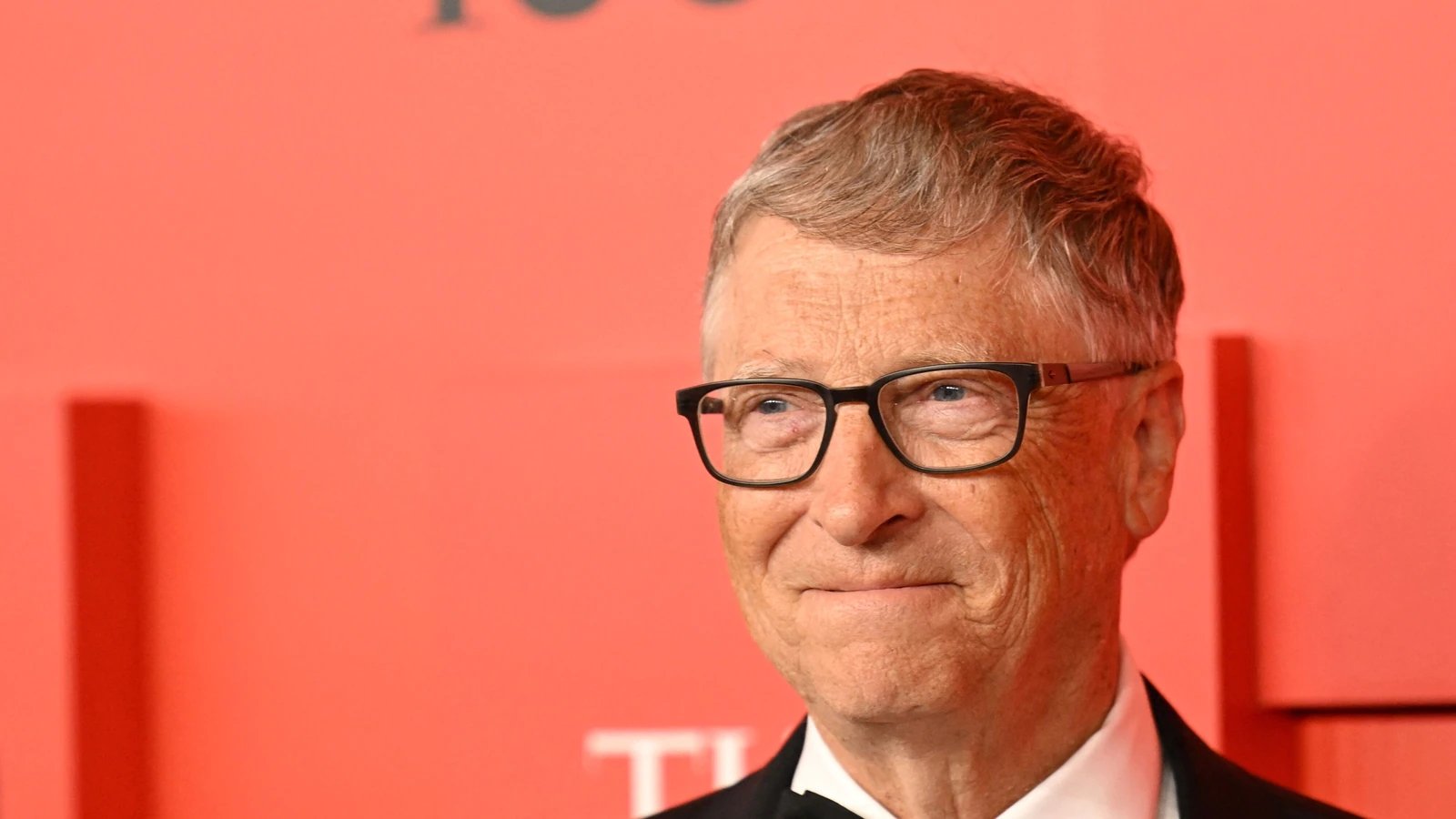Bill Gates shares 48-year-old resume. ‘Everyone starts somewhere’, says LinkedIn