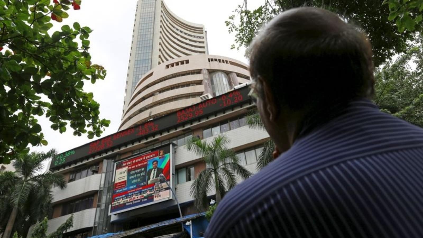 Markets end in green as Sensex surges by 246.47 points; Nifty up by 62 points