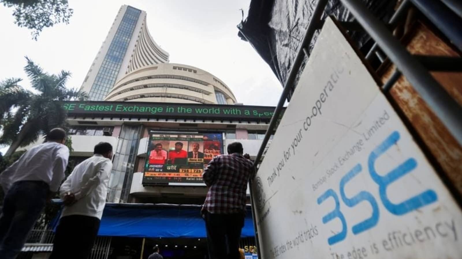 Markets end in green as Sensex surges by 760 points ; Nifty up by 229 points